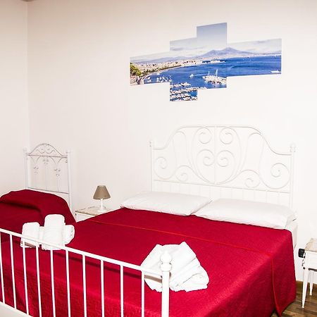 O' Sole E' Napule Bed & Breakfast Наполи Екстериор снимка