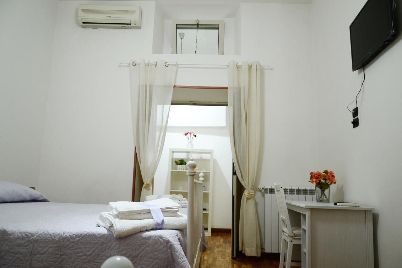 O' Sole E' Napule Bed & Breakfast Наполи Екстериор снимка