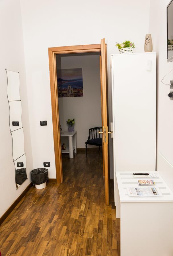 O' Sole E' Napule Bed & Breakfast Наполи Екстериор снимка
