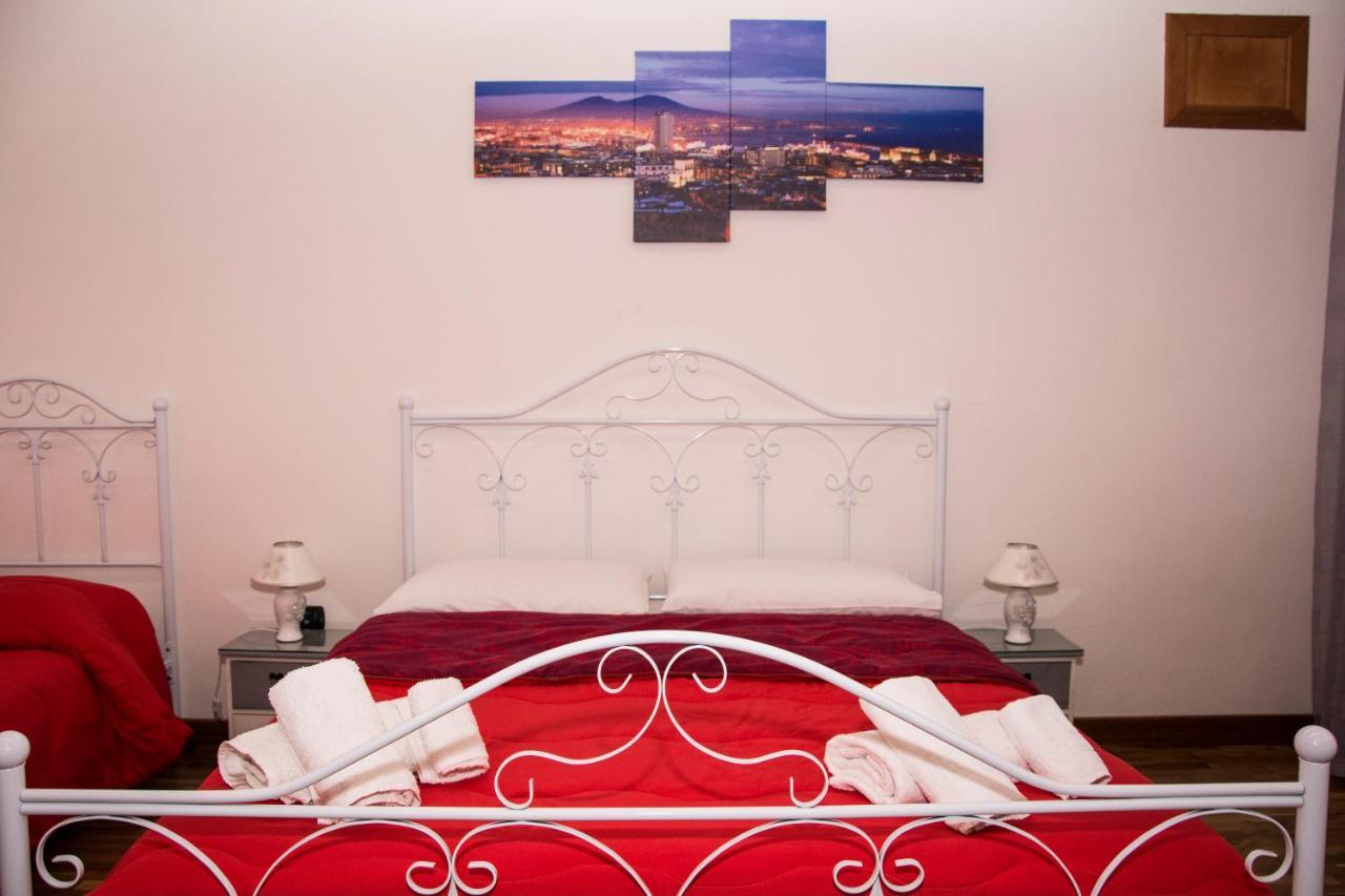 O' Sole E' Napule Bed & Breakfast Наполи Екстериор снимка