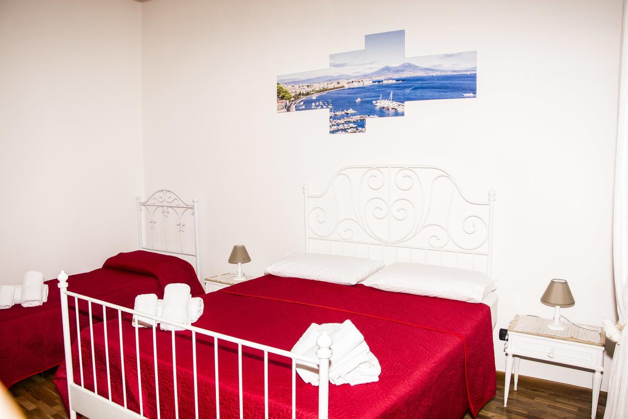 O' Sole E' Napule Bed & Breakfast Наполи Екстериор снимка